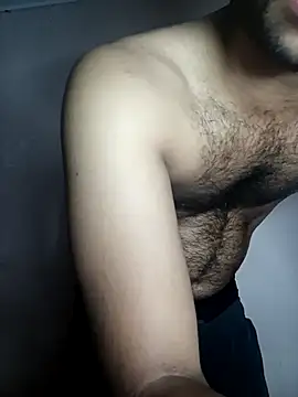 Vignesh3246 online show from 02-11-26, 03:01