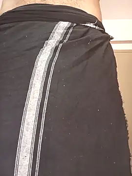 Snapshot of Vignesh3246 chatting on 10-17-25, 07:26 Vignesh3246 online show from 10-17-25, 07:26