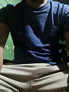 Snapshot of Vignesh3246 chatting on 10-02-25, 05:16 Vignesh3246 online show from 10-02-25, 05:16