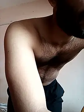 Vignesh3246 online show from 01-12-26, 08:54