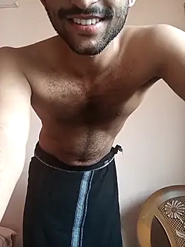 Snapshot of Vignesh3246 chatting on 10-24-25, 07:18 Vignesh3246 online show from 10-24-25, 07:18