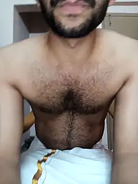 Snapshot of Vignesh3246 chatting on 10-26-25, 05:57 Vignesh3246 online show from 10-26-25, 05:57