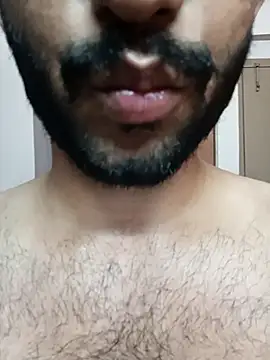 Snapshot of Vignesh3246 chatting on 10-06-25, 06:30 Vignesh3246 online show from 10-06-25, 06:30