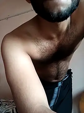 Vignesh3246 online show from 11-17-25, 09:35