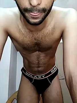 Snapshot of Vignesh3246 chatting on 03-02-25, 06:35 Vignesh3246 online show from 03-02-25, 06:35