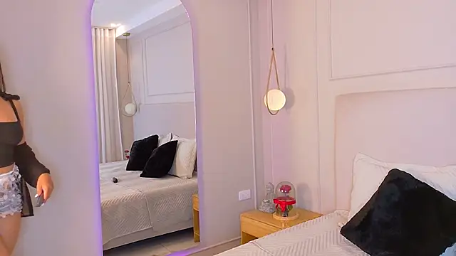 EymiCuper online show from 10-24-25, 08:52