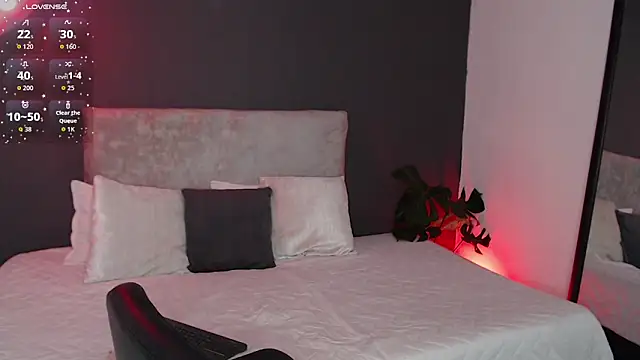 alinakiss online show from 05-28-26, 02:19