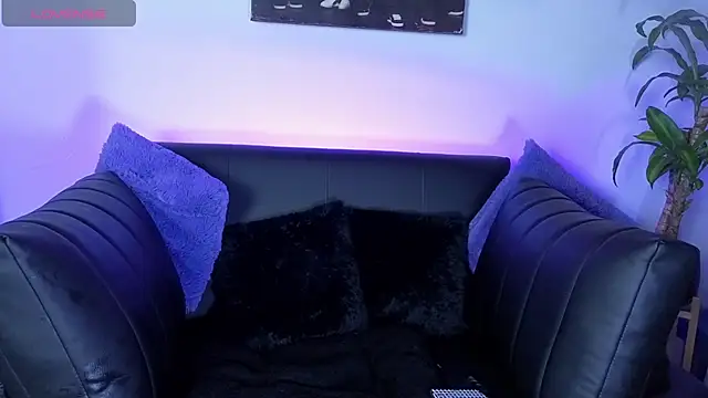 Alisson Wynter online show from 04-08-26, 03:41