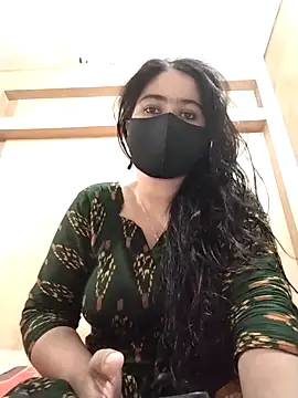 Magical Girl- online show from 10-05-25, 03:52