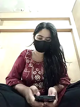 Magical Girl- online show from 11-06-25, 03:54