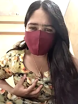 Magical Girl- online show from 09-10-25, 04:33