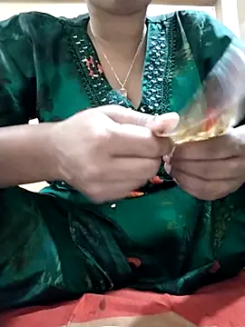 Magical Girl- online show from 10-22-25, 04:12