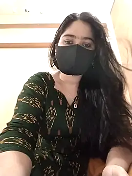 Magical Girl- online show from 09-30-25, 03:23