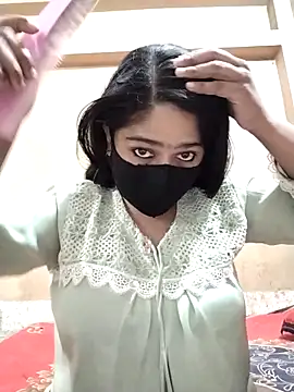 Magical Girl- online show from 01-07-26, 04:06