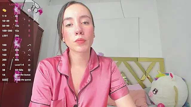 rousee yareldss online show from 12-20-25, 04:04