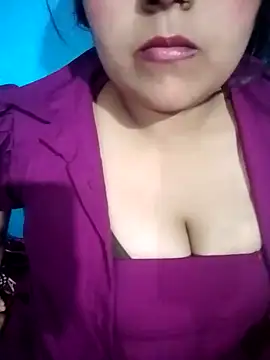 Love-Veronica online show from 03-18-26, 09:01