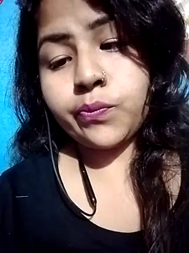 Snapshot of Love-Veronica chatting on 02-03-26, 06:13 Love-Veronica online show from 02-03-26, 06:13