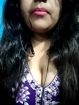 Snapshot of Love-Veronica chatting on 02-23-26, 01:23 Love-Veronica online show from 02-23-26, 01:23