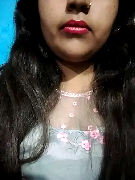 Snapshot of Love-Veronica chatting on 02-15-26, 12:48 Love-Veronica online show from 02-15-26, 12:48