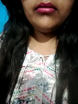 Snapshot of Love-Veronica chatting on 02-13-26, 01:11 Love-Veronica online show from 02-13-26, 01:11