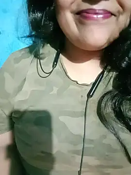 Snapshot of Love-Veronica chatting on 06-25-26, 06:24 Love-Veronica online show from 06-25-26, 06:24