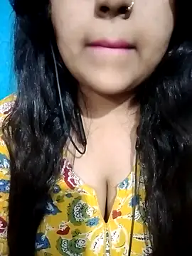 Snapshot of Love-Veronica chatting on 02-24-26, 11:44 Love-Veronica online show from 02-24-26, 11:44