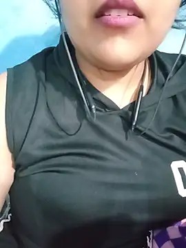 Snapshot of Love-Veronica chatting on 07-28-26, 06:53 Love-Veronica online show from 07-28-26, 06:53