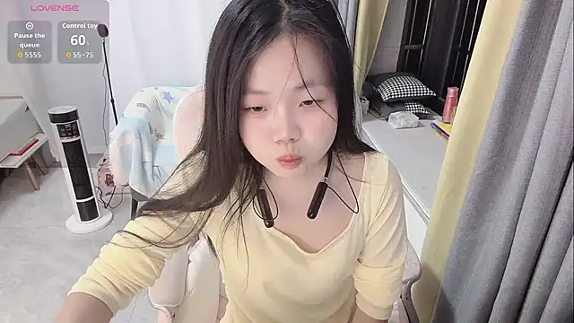 Lena-yyds online show from 11-11-25, 07:41