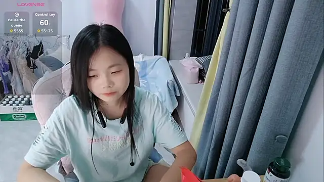 Lena-yyds online show from 10-11-25, 03:13