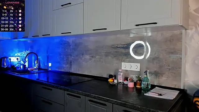 JoanBartram online show from 12-30-24, 02:08