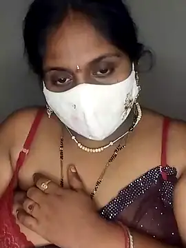 Sexy Radhikaa online show from 03-10-25, 07:07