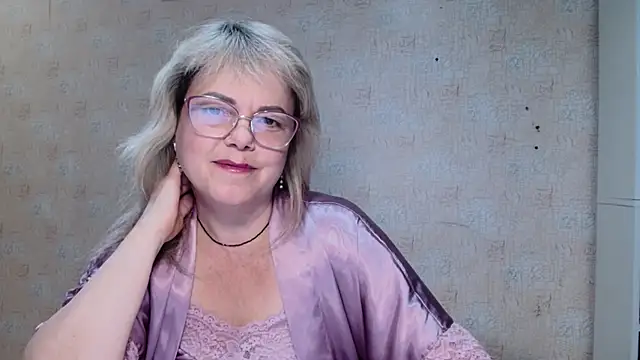 Snapshot of sweetsunset11 chatting on 09-27-25, 03:07 sweetsunset11 online show from 09-27-25, 03:07