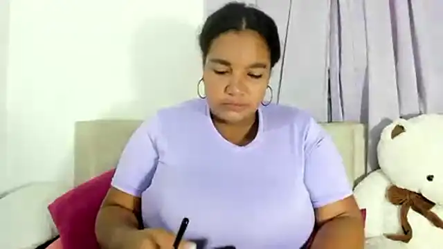 macarenaawills online show from 04-05-26, 04:57