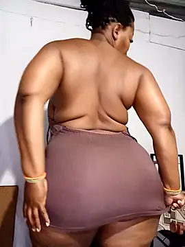 curvyloneah75 online show from 12-17-25, 05:23