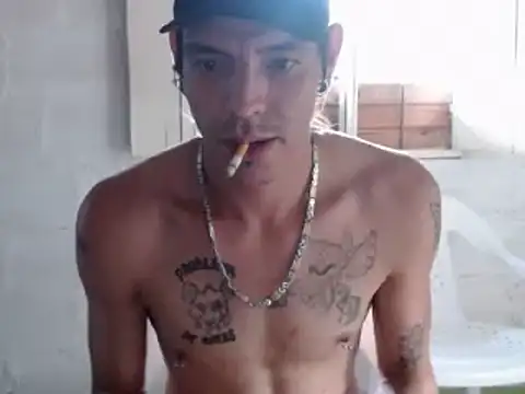 tayler punk noise online show from 12-31-24, 08:12