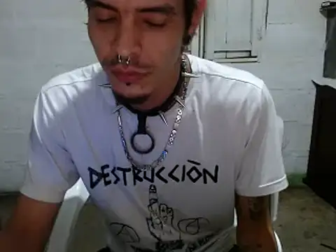 tayler punk noise online show from 12-28-24, 12:36