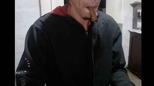 tayler punk noise online show from 02-08-25, 12:49