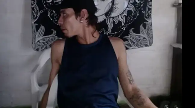 tayler punk noise online show from 12-23-24, 10:12