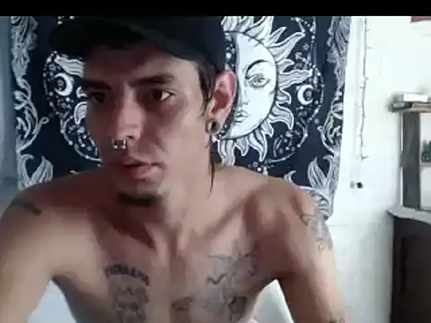 tayler punk noise online show from 12-15-24, 04:59