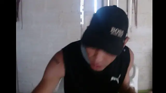 tayler punk noise online show from 01-30-25, 09:25