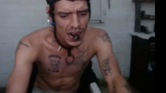 tayler punk noise online show from 01-19-25, 12:49