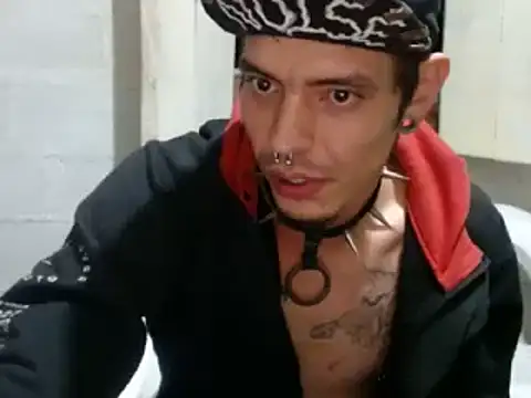 tayler punk noise online show from 12-24-24, 11:33