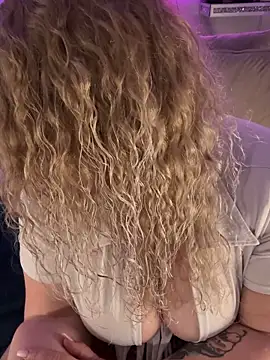 Snapshot of CurvyAnonymousGirl89 chatting on 02-15-26, 07:57 CurvyAnonymousGirl89 online show from 02-15-26, 07:57