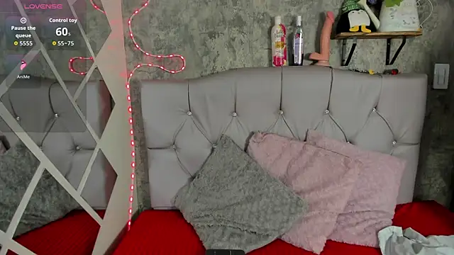 Megan sophia2 online show from 09-11-25, 03:45