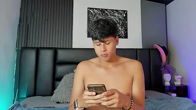 RaidenBoy1 online show from 01-12-25, 01:32