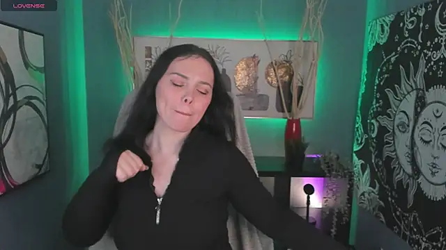 Emma Rolland online show from 01-04-25, 08:48