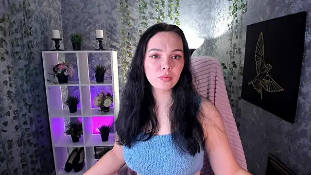 Emma Rolland online show from 01-17-25, 09:17