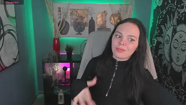 Emma Rolland online show from 01-05-25, 06:02
