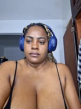 Snapshot of GoddessCarrie chatting on 09-30-25, 03:23 GoddessCarrie online show from 09-30-25, 03:23