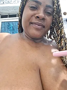 Snapshot of GoddessCarrie chatting on 09-29-25, 05:03 GoddessCarrie online show from 09-29-25, 05:03